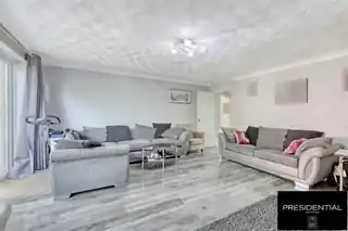 11 Grassmere Road, photo 4