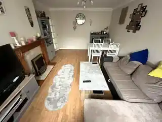 11 Gulliver Close, photo 3