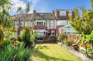 11 Kenley Gardens, photo 2