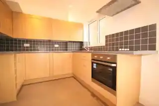 11 Kingsmead Avenue, photo 4