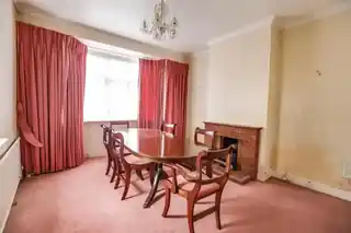 11 Lamerton Road, photo 4