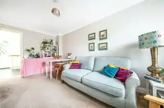 11 Meredith Mews, photo 2