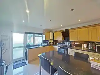 11 Oxleay Road, photo 4