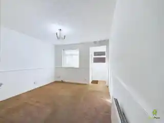 11 Parish Gate Drive, photo 2