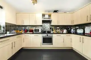 11 Rum Close, photo 2