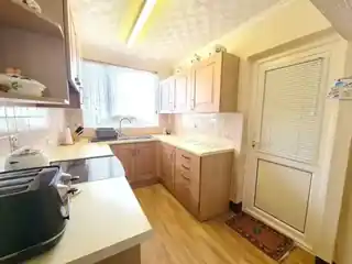 11 Shirley Avenue, photo 2