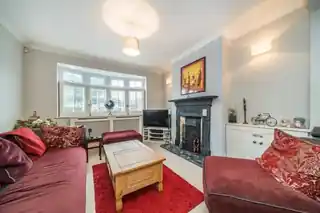 11 Tolworth Road, photo 2
