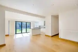 11 Wentworth Drive, photo 4