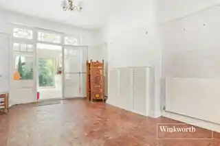 11 Woodberry Gardens, photo 3