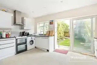 11 Woodberry Gardens, photo 4