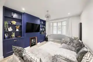 11 Woodcroft Crescent, photo 2