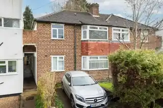 110 Deer Park Gardens, photo 3