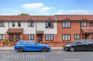 110 Epsom Road, photo 2