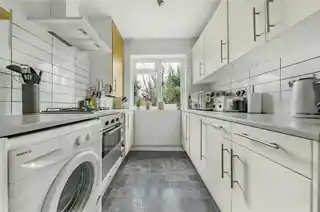 110 Geoffrey Road, photo 4