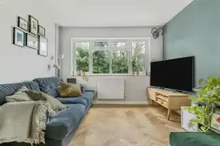 110 Geoffrey Road, photo 2