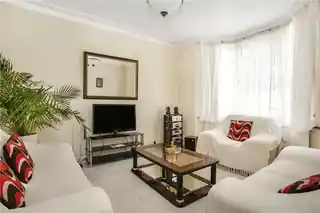 110 Richmond Road, photo 2