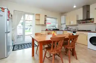 110 Royal Lane, photo 4