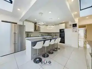 111 Bell Lane, photo 2