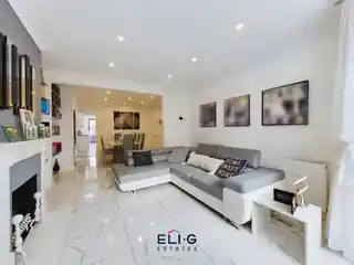 111 Bell Lane, photo 3