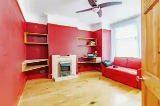 111 Burlington Road, photo 2