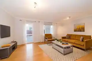 111 Gaskell Street, photo 2