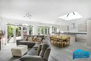 111 Millway, photo 2