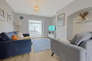 1114 Green Lane, photo 2