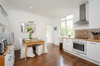 111A Hartfield Road, photo 4