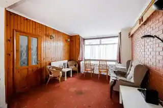 112 Ainslie Wood Road, photo 4