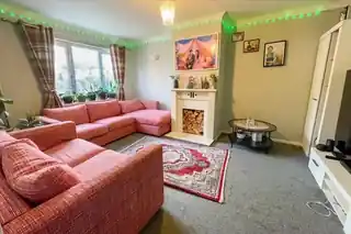 112 Nene Gardens, photo 3