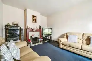 113 Boxgrove Road, photo 2
