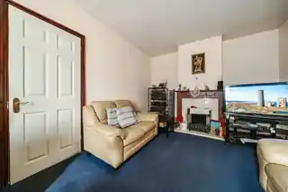 113 Boxgrove Road, photo 3