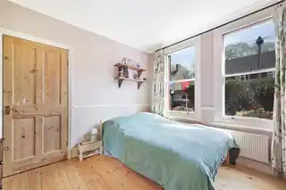 113 Brettenham Road, photo 4