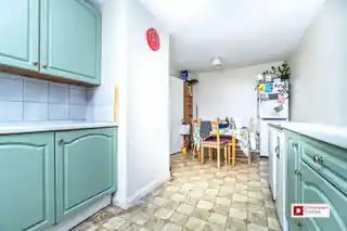 113 Buxhall Crescent, photo 3