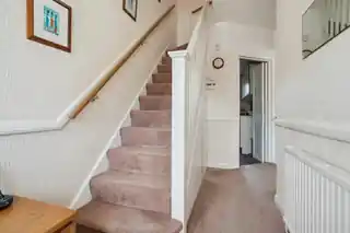 113 Castle Road, photo 2