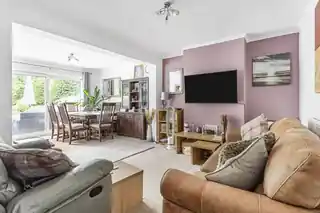 113 Hounslow Road, photo 2