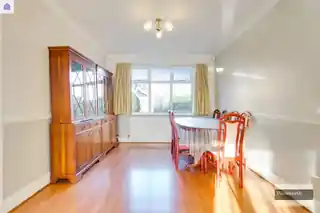 114 Church Drive, photo 2