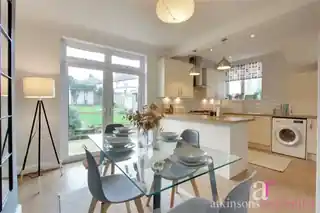 114 Clay Hill, photo 3
