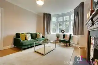 114 Clay Hill, photo 4
