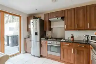 114 Millard Road, photo 3
