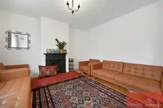 114 Old Oak Common Lane, photo 2