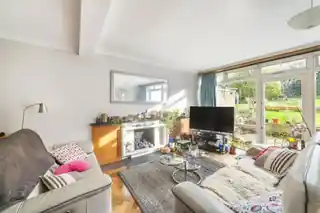 115 London Road, photo 3