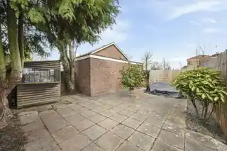 116 Baker Street, photo 2