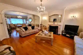 116 Prince George Avenue, photo 3