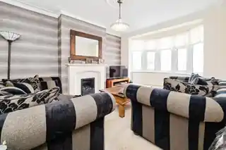 116 Upminster Road, photo 3