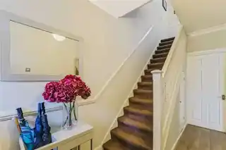 116 Wilmington Gardens, photo 2