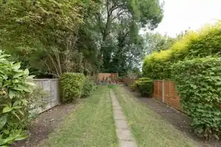 117 Brackley Square, photo 2
