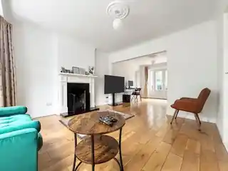 117 Crofton Avenue, photo 2