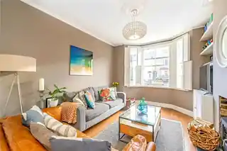 118 Fulwell Road, photo 3