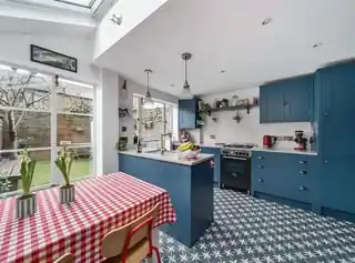118 Kilburn Lane, photo 3